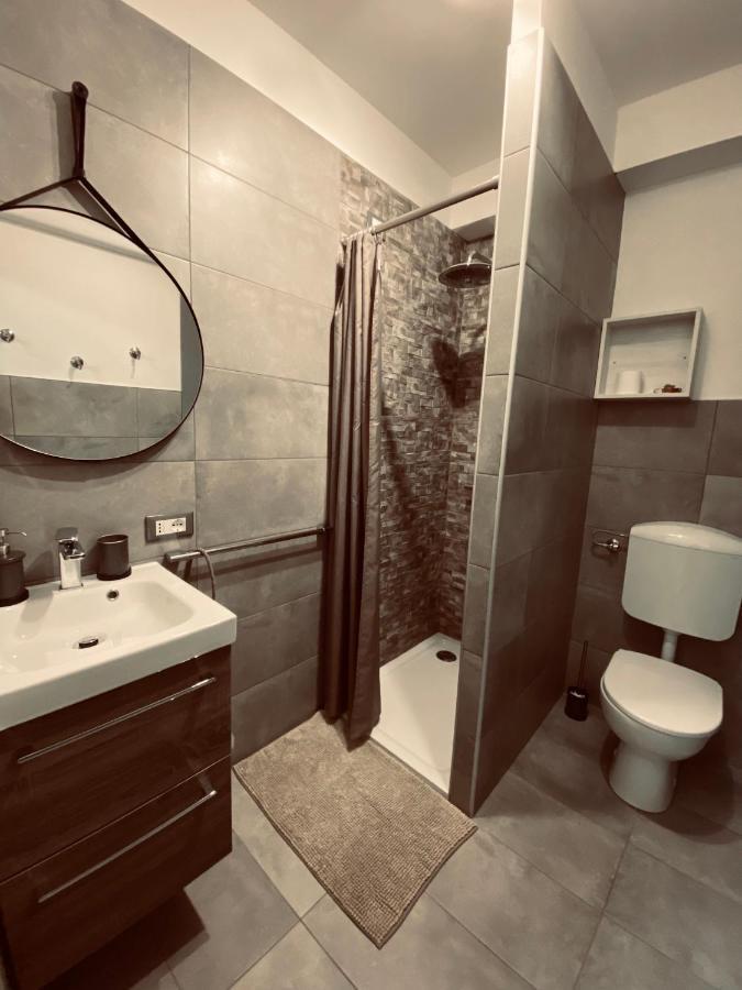Affittacamere Da Jasmina Venzone Exterior foto